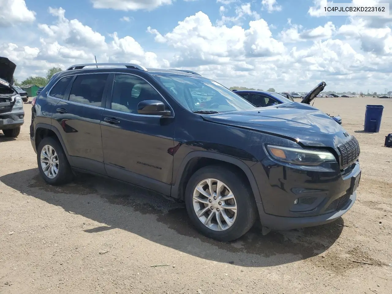 2019 Jeep Cherokee Latitude VIN: 1C4PJLCB2KD223162 Lot: 62542425