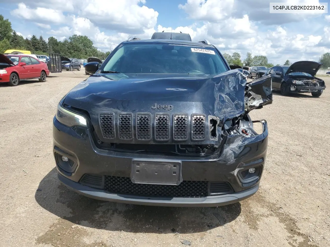 2019 Jeep Cherokee Latitude VIN: 1C4PJLCB2KD223162 Lot: 62542425