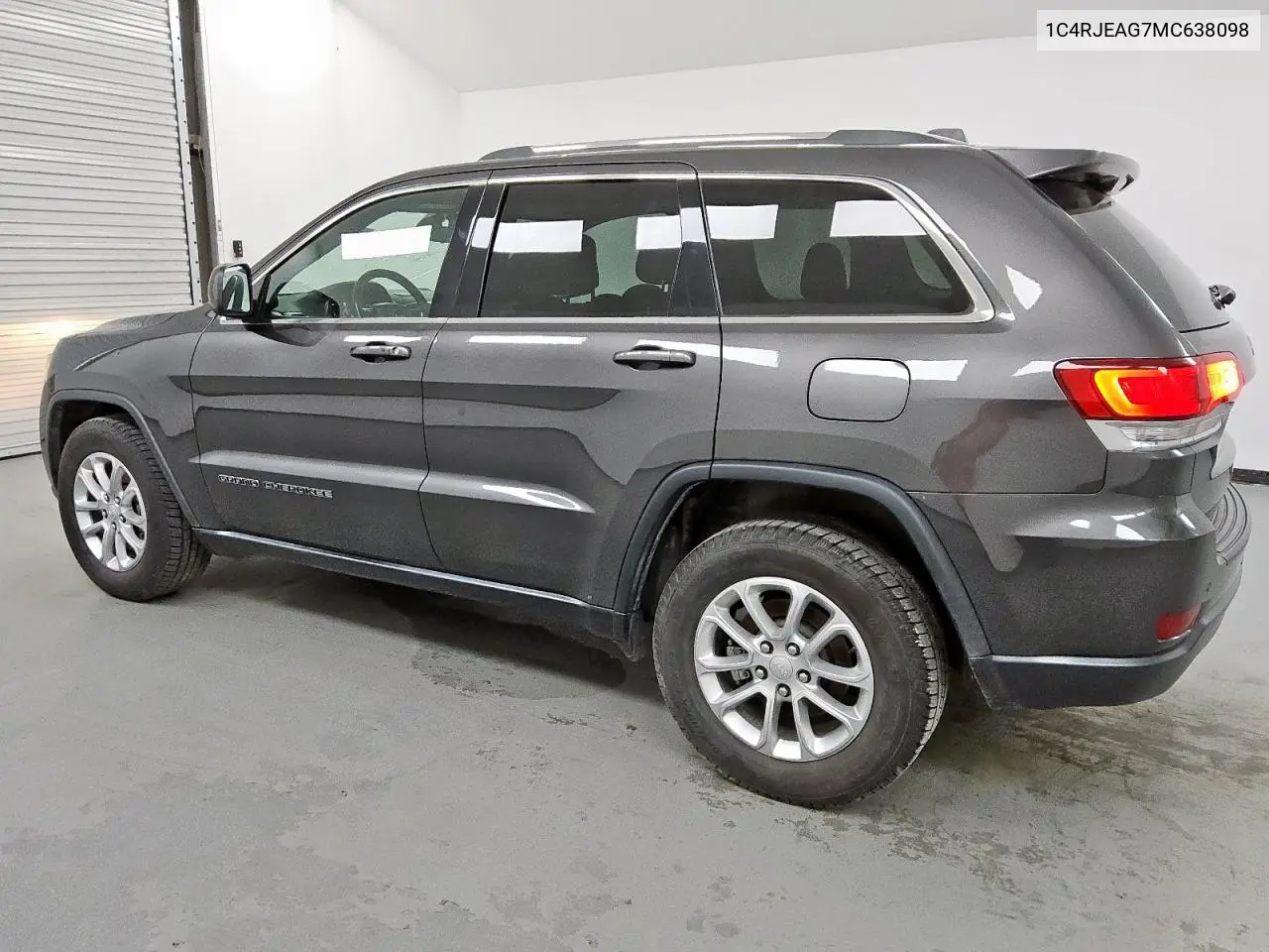 2021 Jeep Grand Cherokee Laredo VIN: 1C4RJEAG7MC638098 Lot: 63984295