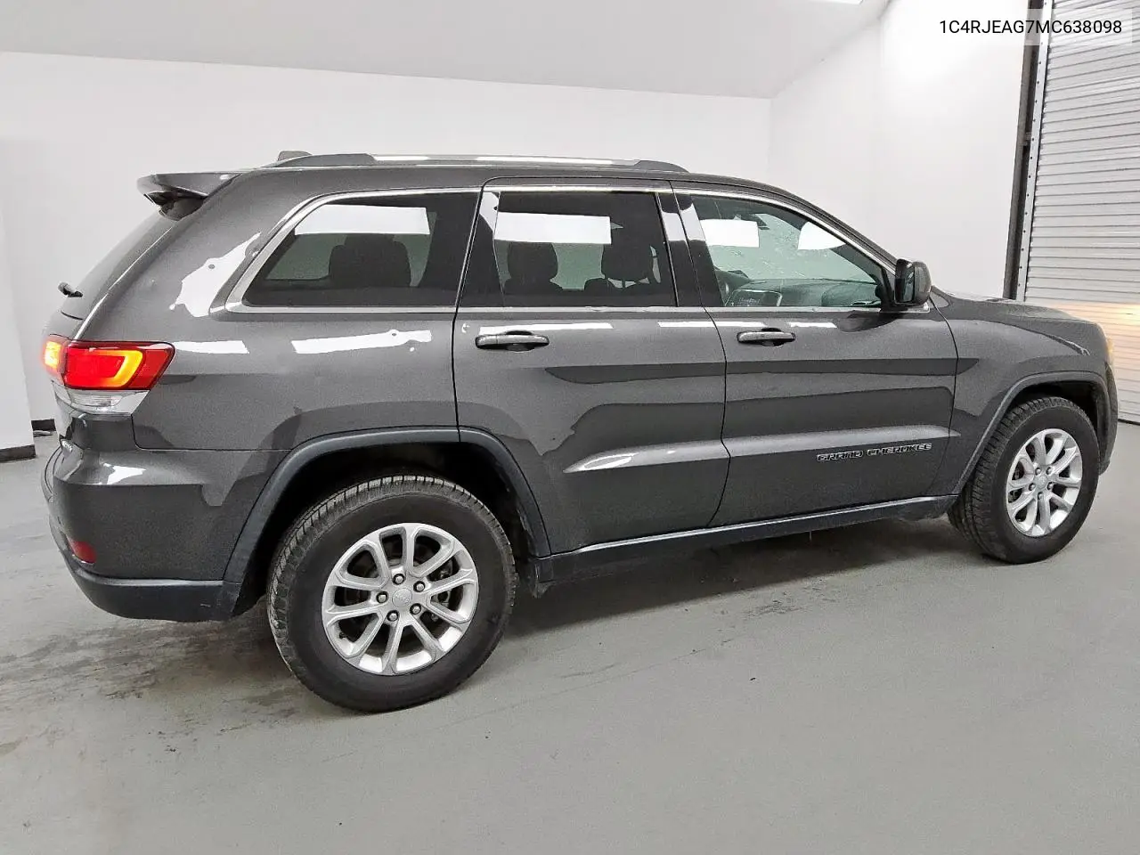 2021 Jeep Grand Cherokee Laredo VIN: 1C4RJEAG7MC638098 Lot: 63984295