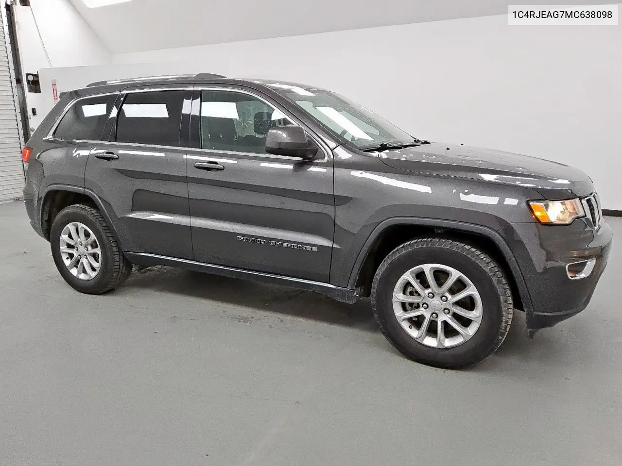 2021 Jeep Grand Cherokee Laredo VIN: 1C4RJEAG7MC638098 Lot: 63984295