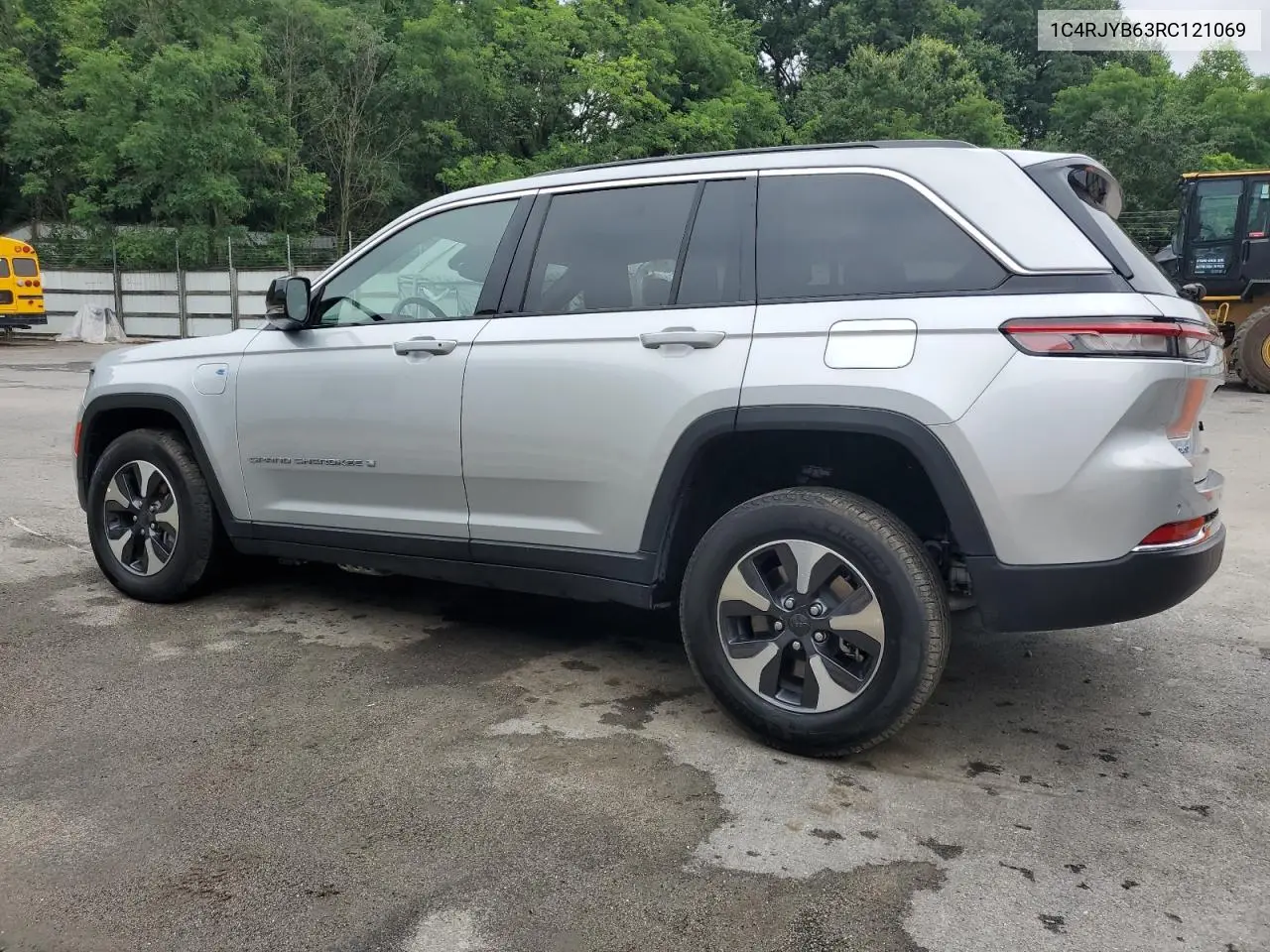 2024 Jeep Grand Cherokee Limited 4Xe VIN: 1C4RJYB63RC121069 Lot: 64485885