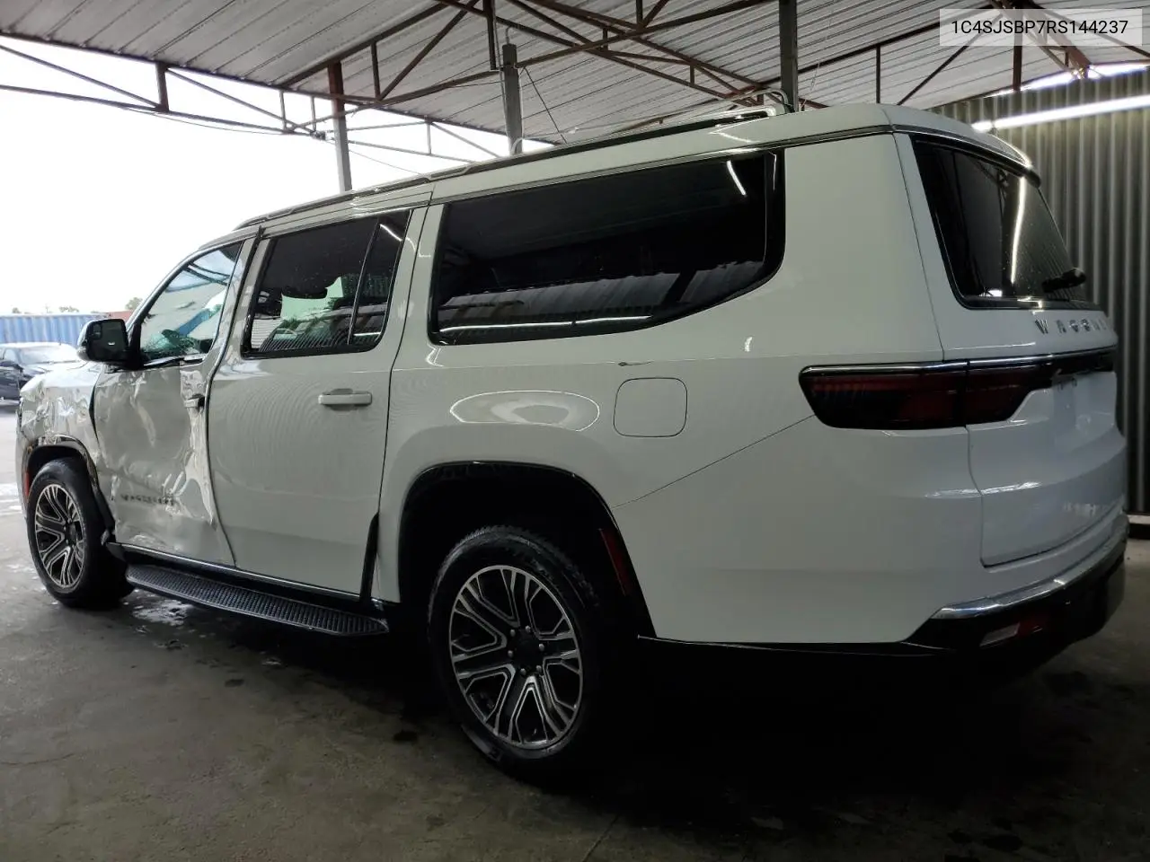 2024 Jeep Wagoneer L Series Ii VIN: 1C4SJSBP7RS144237 Lot: 56341065