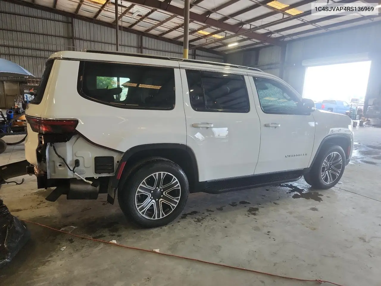 2024 Jeep Wagoneer Series I VIN: 1C4SJVAP4RS136969 Lot: 62506435