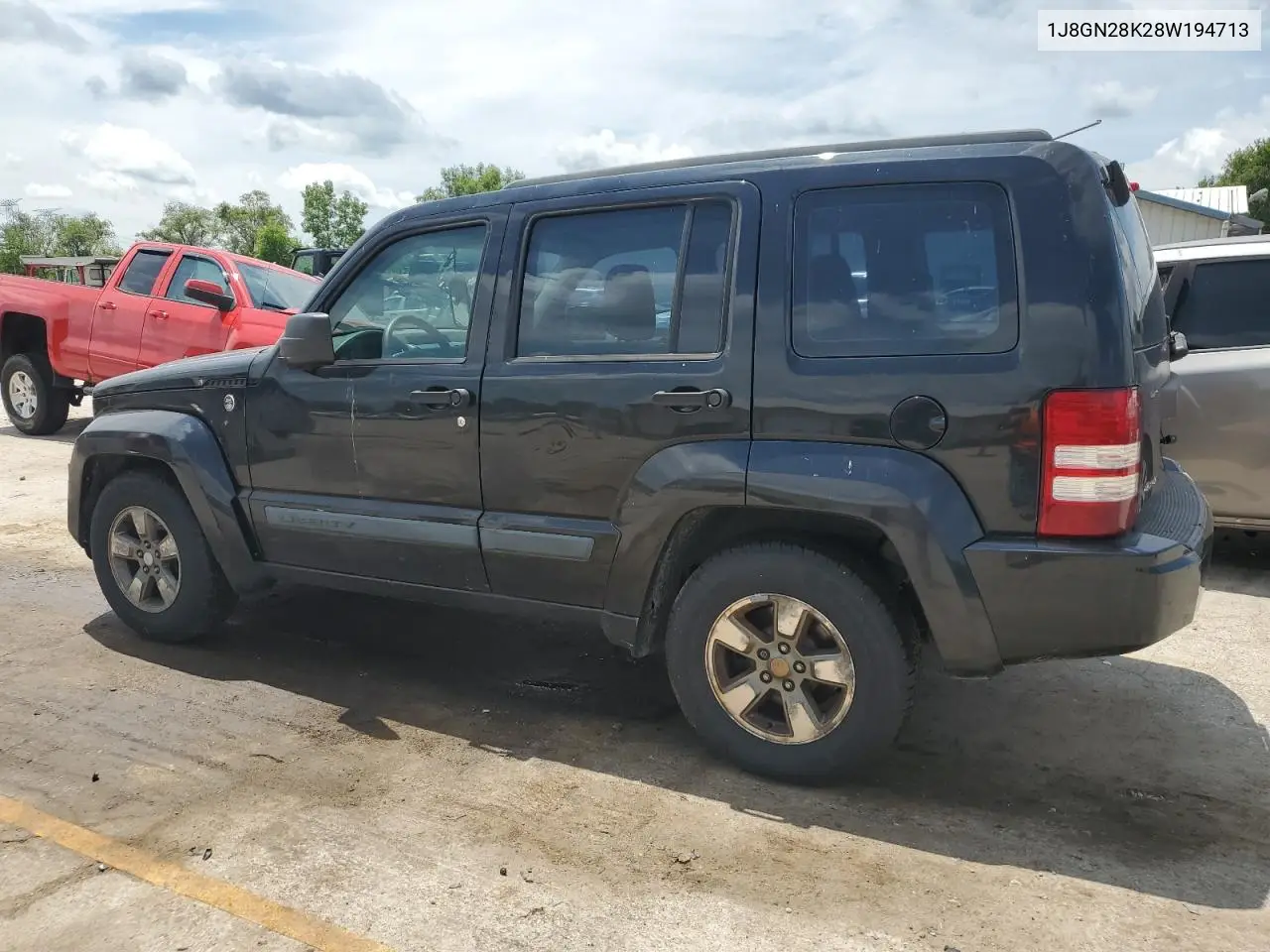 2008 Jeep Liberty Sport VIN: 1J8GN28K28W194713 Lot: 62672375