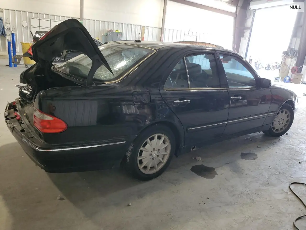 2001 Mercedes-Benz E 320 VIN: WDBJF65J91B339674 Lot: 50374725
