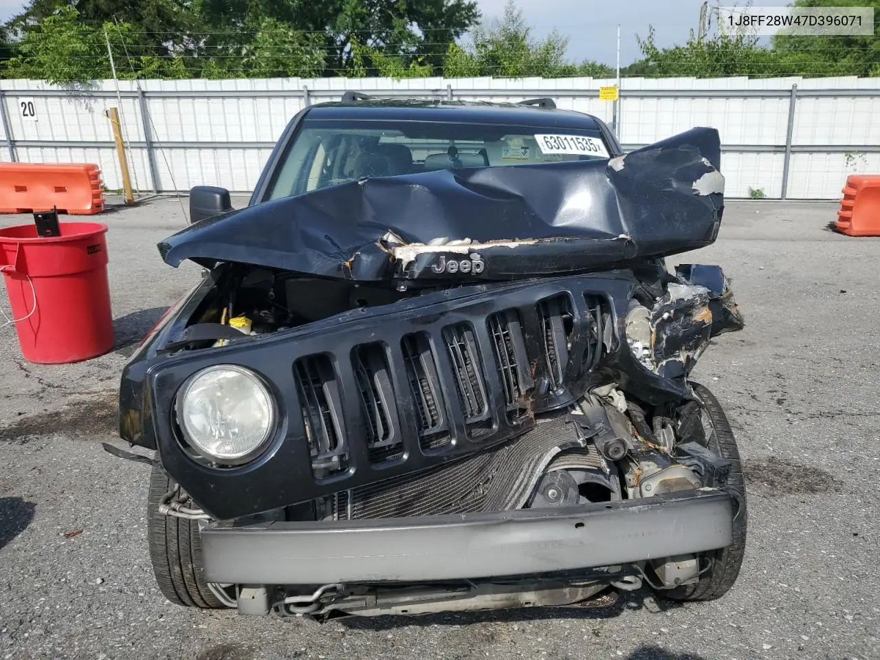 2007 Jeep Patriot Sport VIN: 1J8FF28W47D396071 Lot: 63011535
