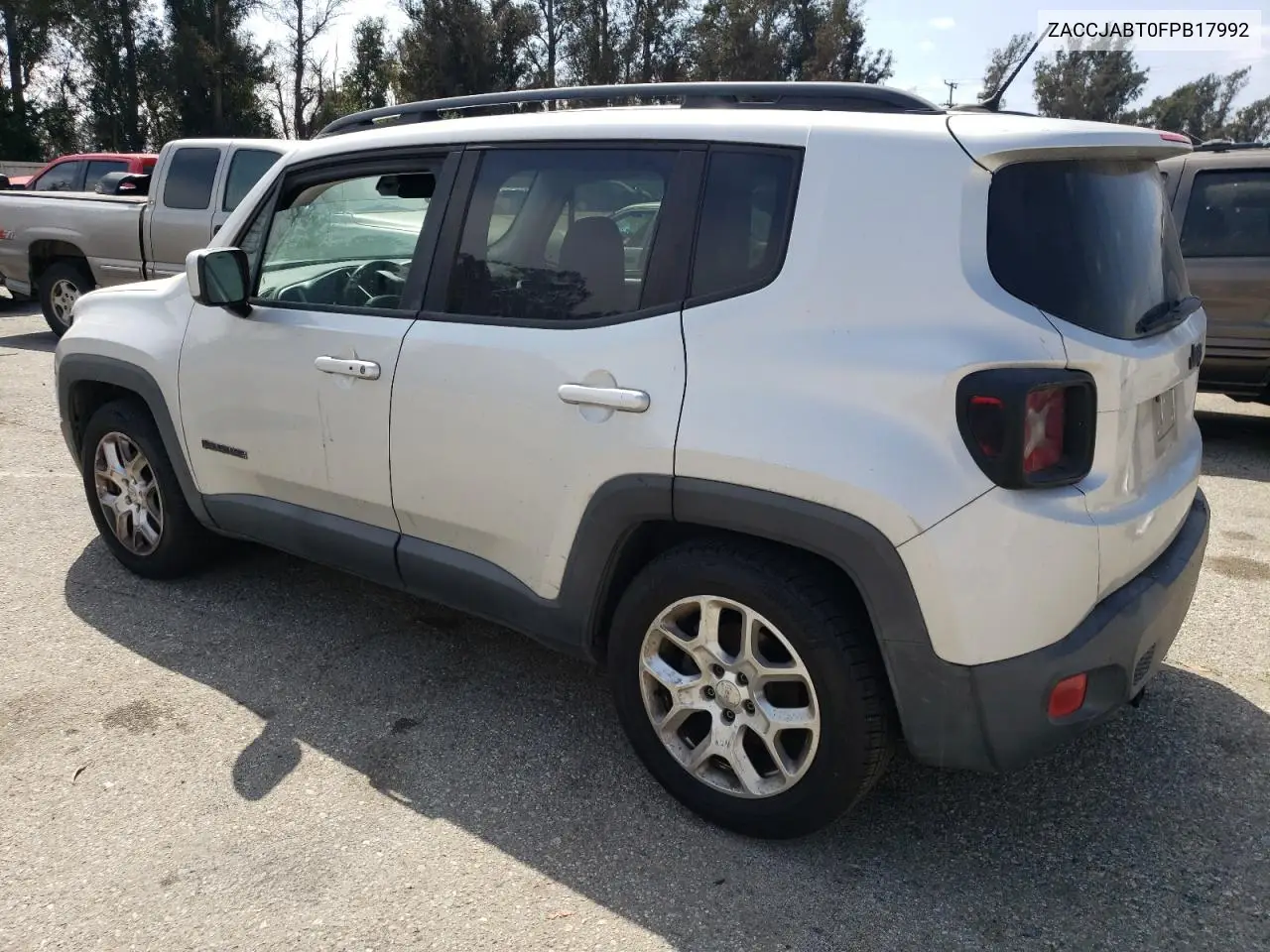 2015 Jeep Renegade Latitude VIN: ZACCJABT0FPB17992 Lot: 65545735