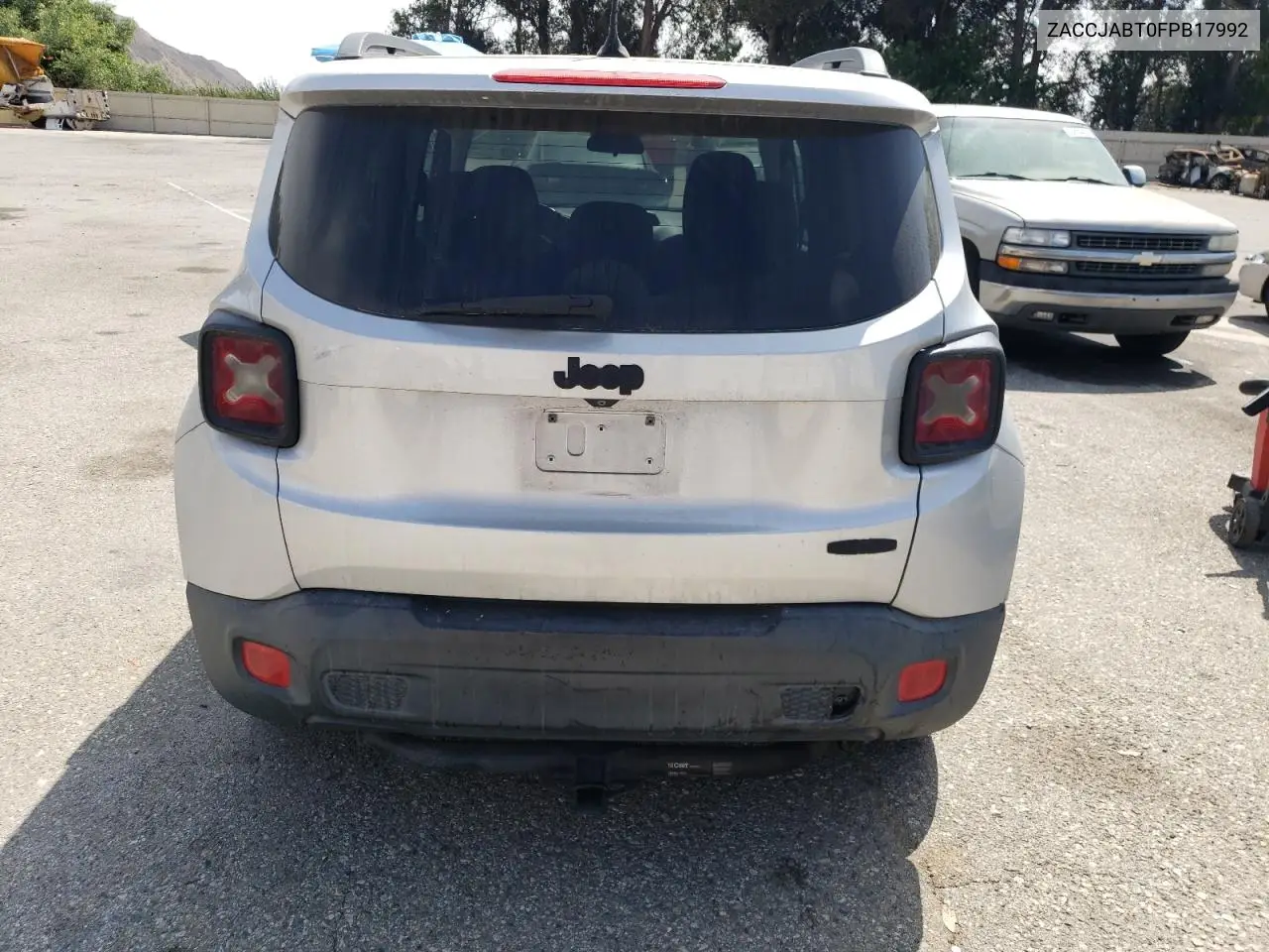 2015 Jeep Renegade Latitude VIN: ZACCJABT0FPB17992 Lot: 65545735