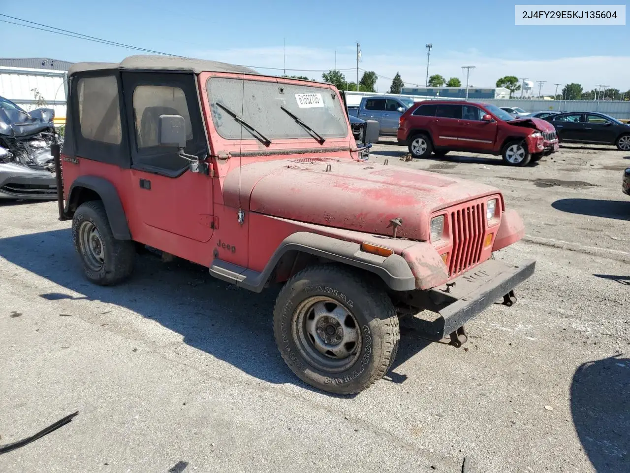 1989 Jeep Wrangler / Yj VIN: 2J4FY29E5KJ135604 Lot: 61552705