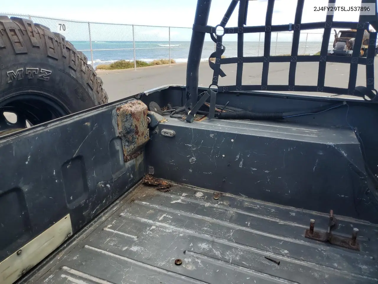 1990 Jeep Wrangler / Yj VIN: 2J4FY29T5LJ537896 Lot: 57021295