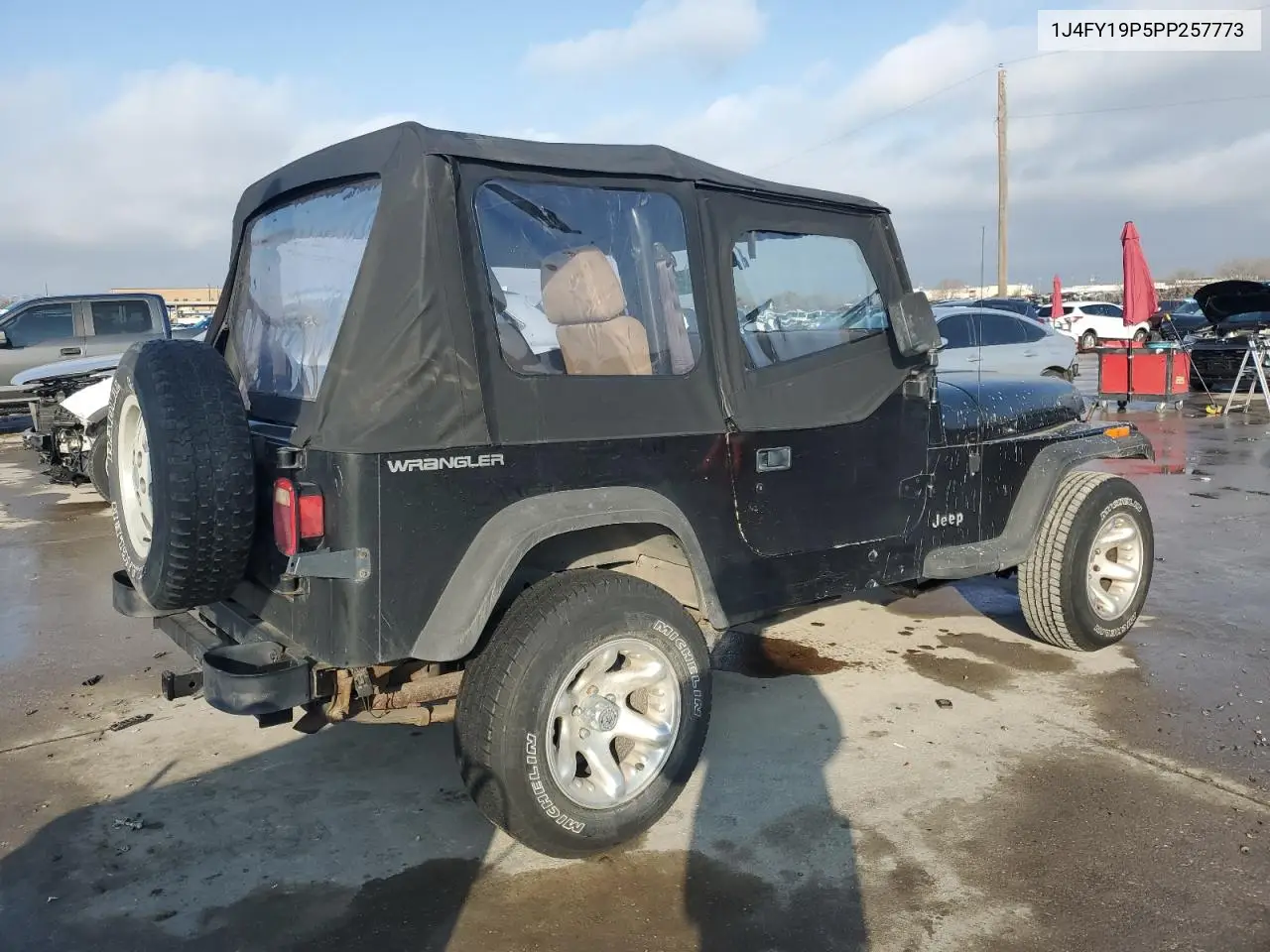 1993 Jeep Wrangler / Yj S VIN: 1J4FY19P5PP257773 Lot: 44310355