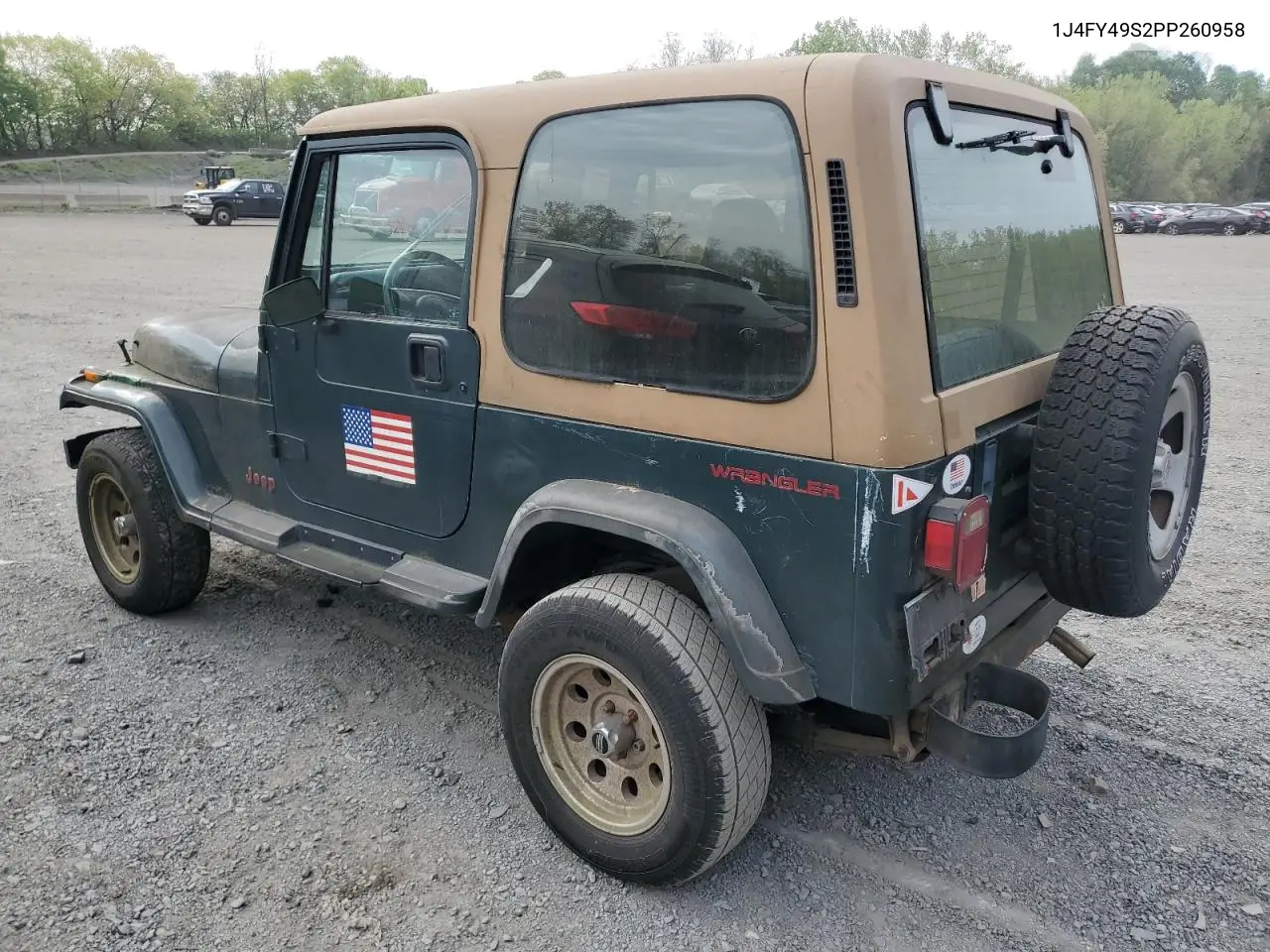 1993 Jeep Wrangler / Yj Sahara VIN: 1J4FY49S2PP260958 Lot: 55181715