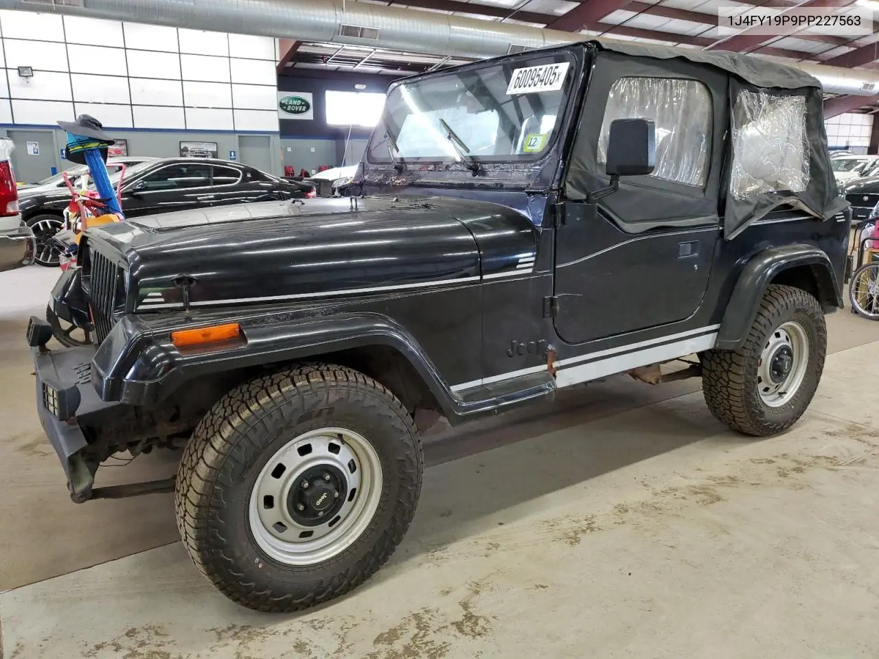 1993 Jeep Wrangler / Yj S VIN: 1J4FY19P9PP227563 Lot: 60095405