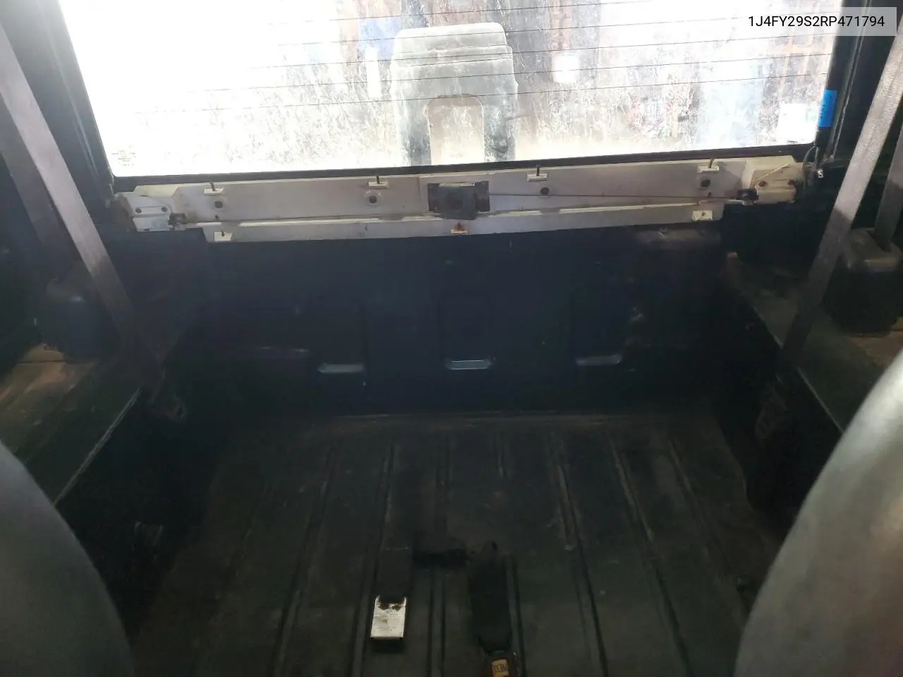 1994 Jeep Wrangler / Yj Se VIN: 1J4FY29S2RP471794 Lot: 47488005
