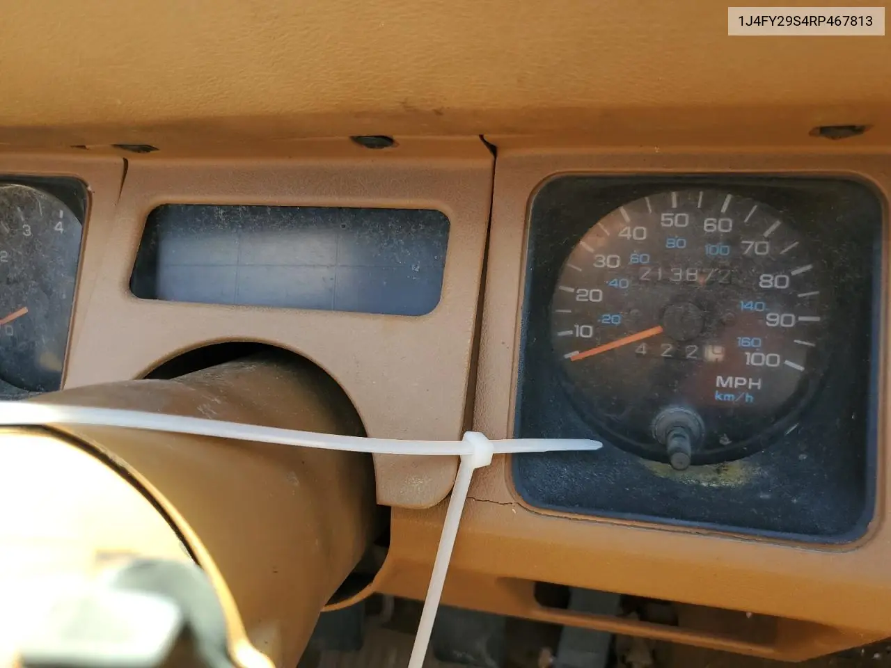 1994 Jeep Wrangler / Yj Se VIN: 1J4FY29S4RP467813 Lot: 62484855