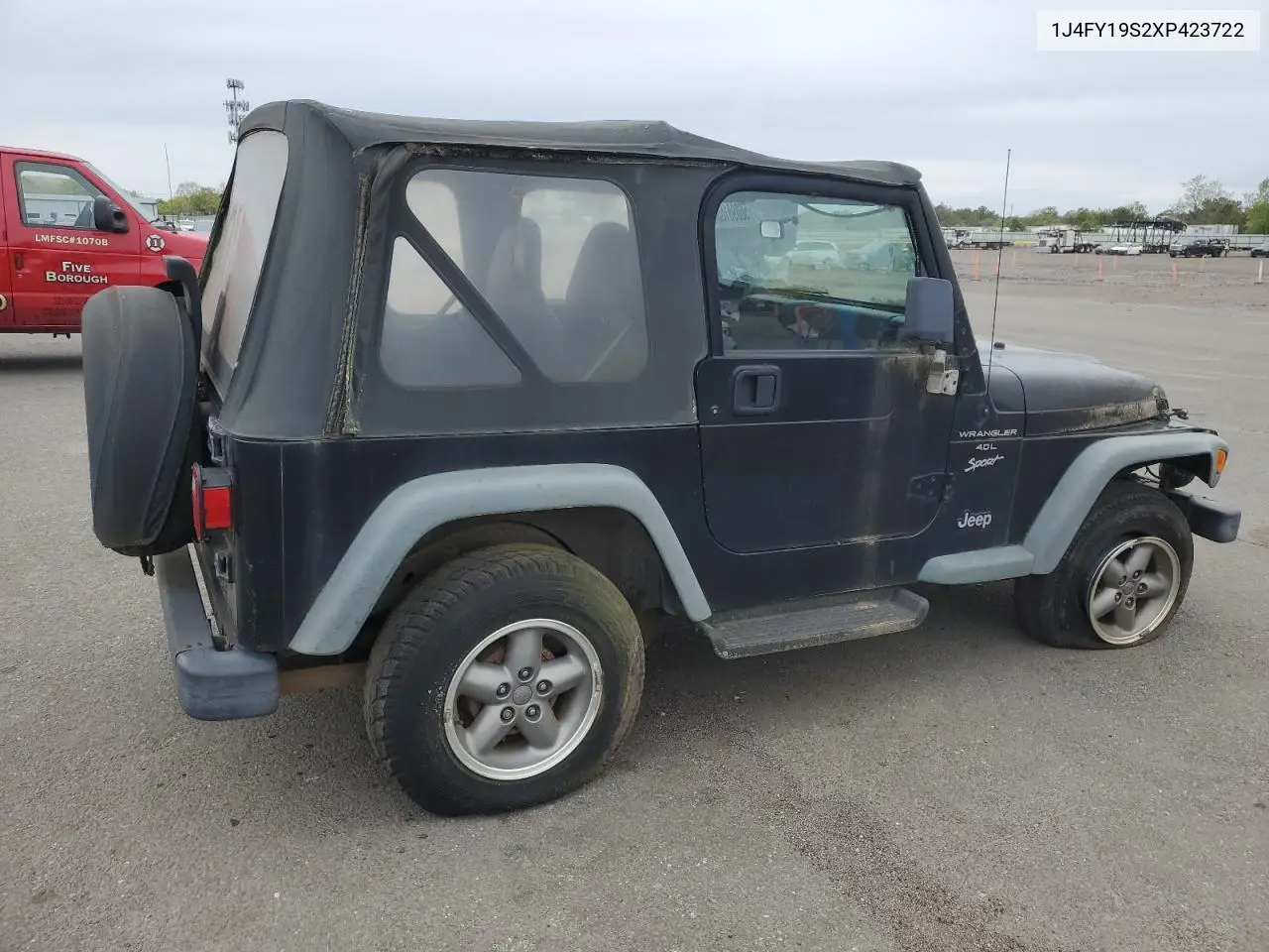 1999 Jeep Wrangler / Tj Sport VIN: 1J4FY19S2XP423722 Lot: 56098165