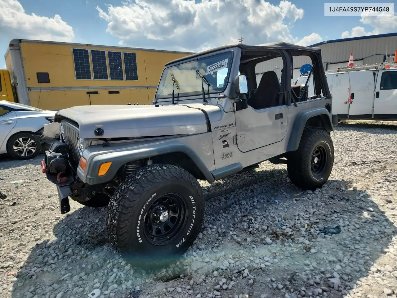 2000 Jeep Wrangler / Tj Sport VIN: 1J4FA49S7YP744548 Lot: 63233265