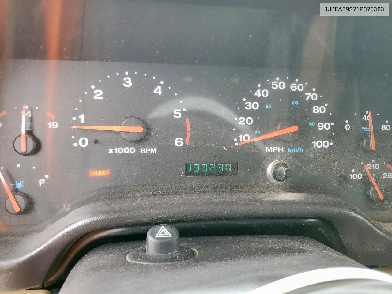 2001 Jeep Wrangler / Tj Sahara VIN: 1J4FA59S71P376383 Lot: 57120085