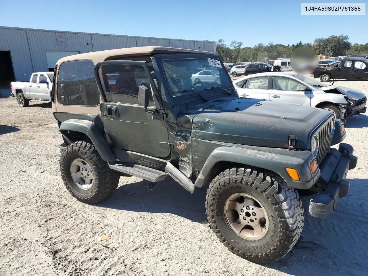 2002 Jeep Wrangler / Tj Sahara VIN: 1J4FA59S02P761365 Lot: 81899144