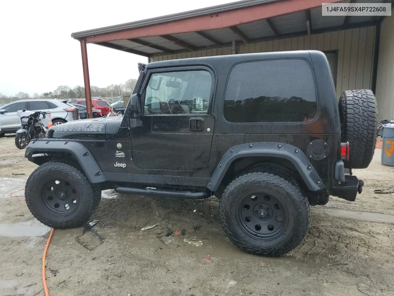 2004 Jeep Wrangler / Tj Sahara VIN: 1J4FA59SX4P722608 Lot: 51223345