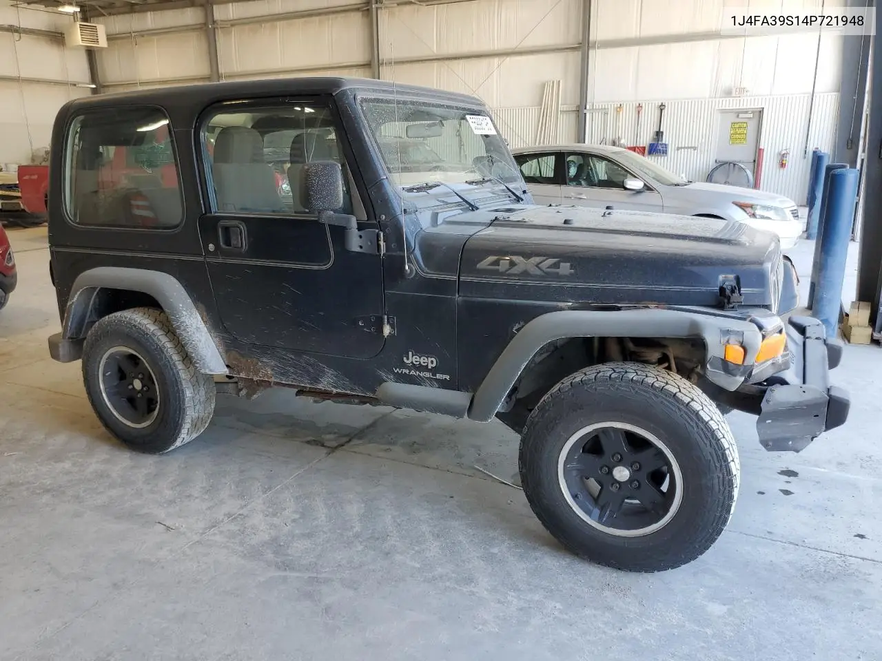 2004 Jeep Wrangler X VIN: 1J4FA39S14P721948 Lot: 55998195