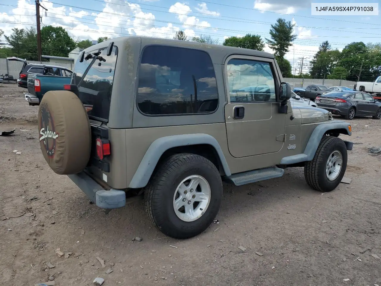 2004 Jeep Wrangler / Tj Sahara VIN: 1J4FA59SX4P791038 Lot: 56154455