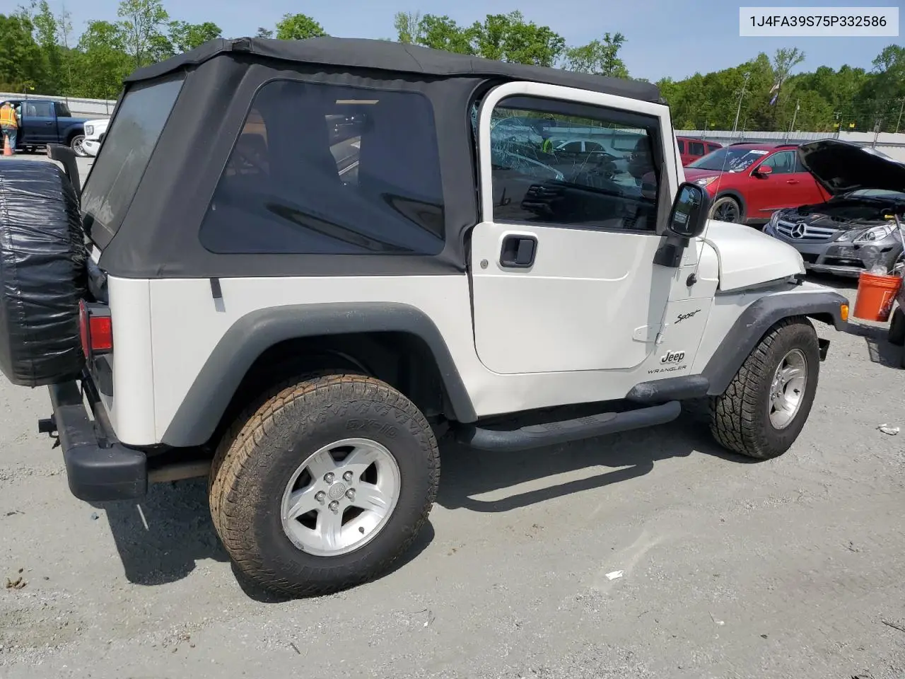 2005 Jeep Wrangler X VIN: 1J4FA39S75P332586 Lot: 53334725