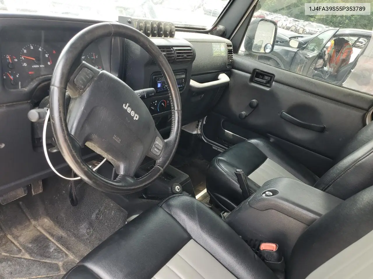 2005 Jeep Wrangler X VIN: 1J4FA39S55P353789 Lot: 62469015