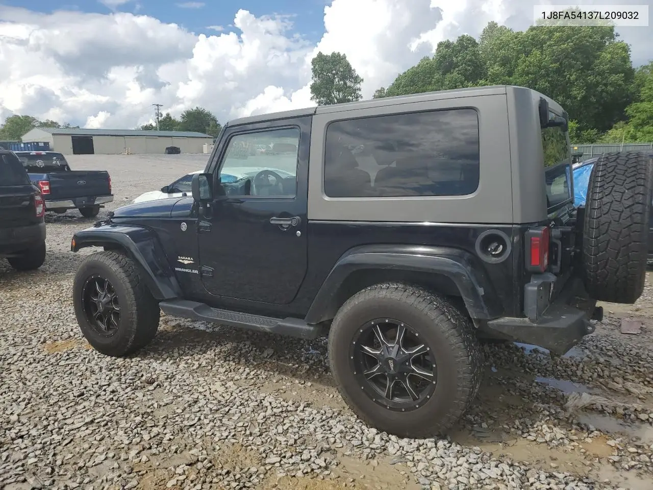 2007 Jeep Wrangler Sahara VIN: 1J8FA54137L209032 Lot: 56502475