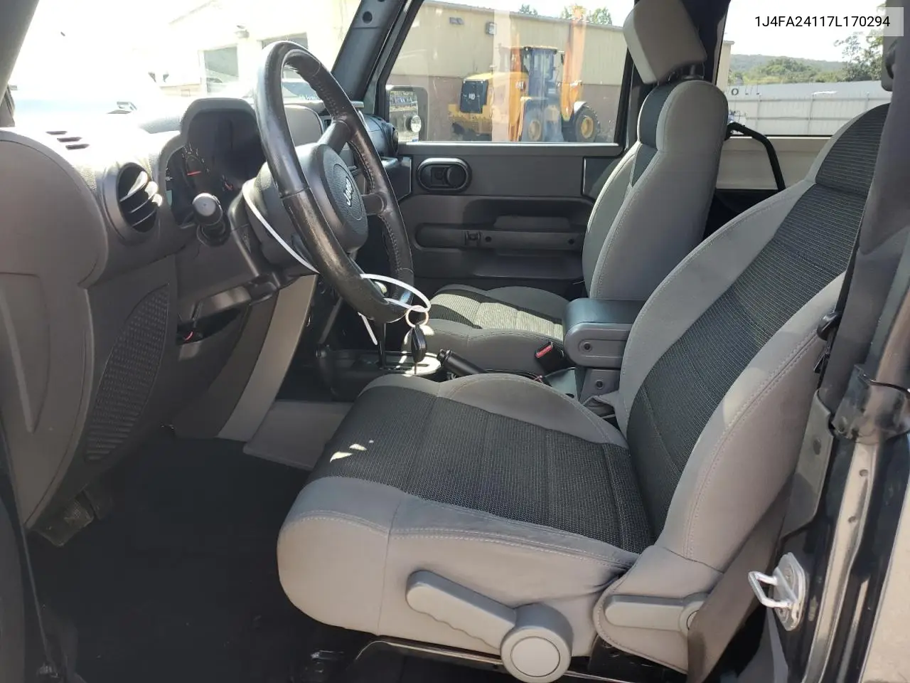 1j4fa24117l170294 1J4FA24117L170294 2007 Jeep Wrangler X