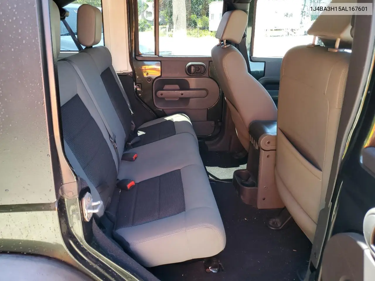 2010 Jeep Wrangler Unlimited Sport VIN: 1J4BA3H15AL167601 Lot: 65699725