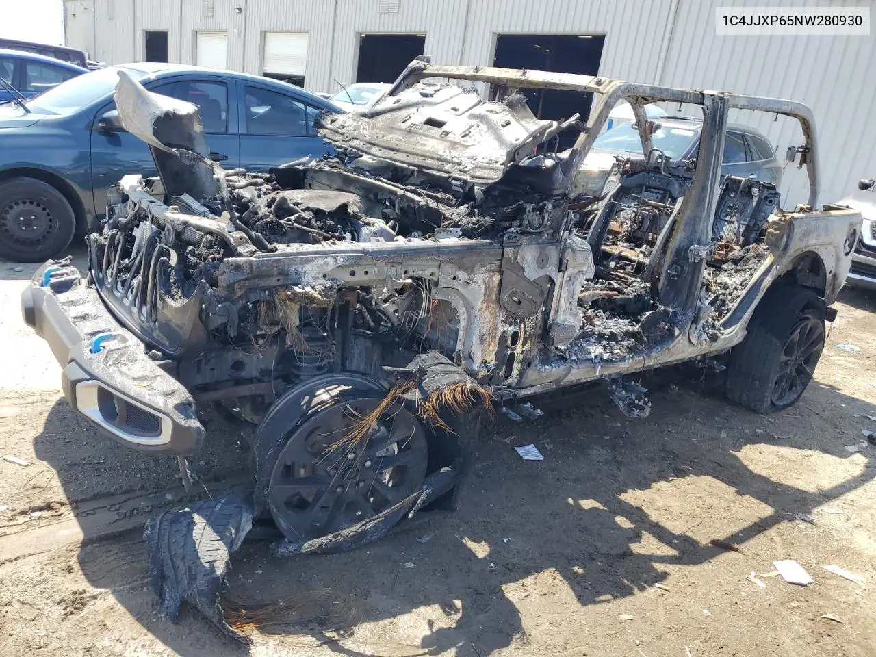 2022 Jeep Wrangler Unlimited Sahara 4Xe VIN: 1C4JJXP65NW280930 Lot: 61955025