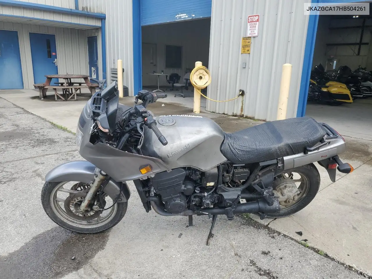 1987 Kawasaki Zg1000 VIN: JKAZGCA17HB504261 Lot: 61595555
