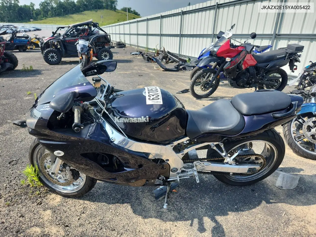 2000 Kawasaki Zx900 E VIN: JKAZX2E15YA005422 Lot: 63785925