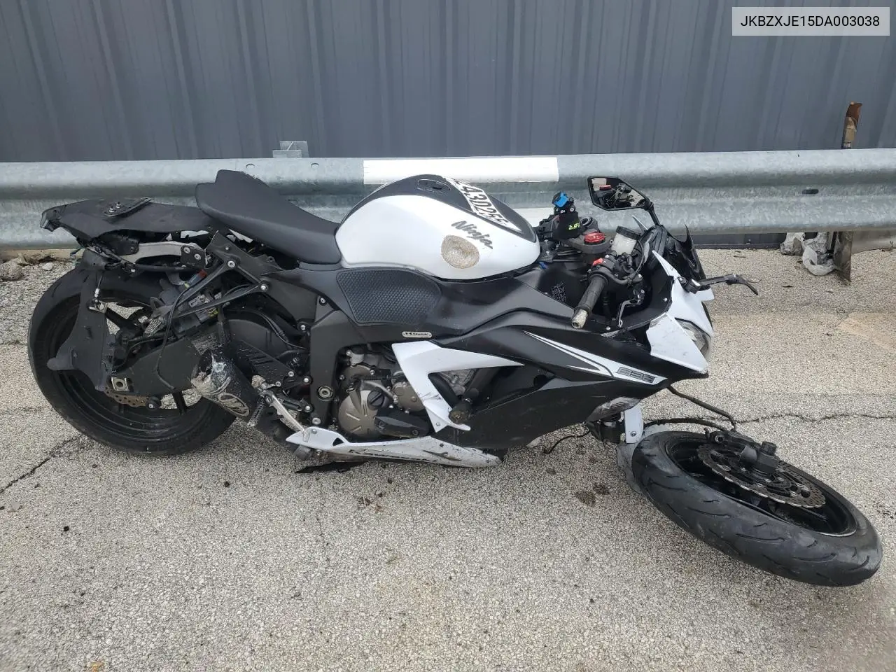 2013 Kawasaki Zx636 E VIN: JKBZXJE15DA003038 Lot: 52430255