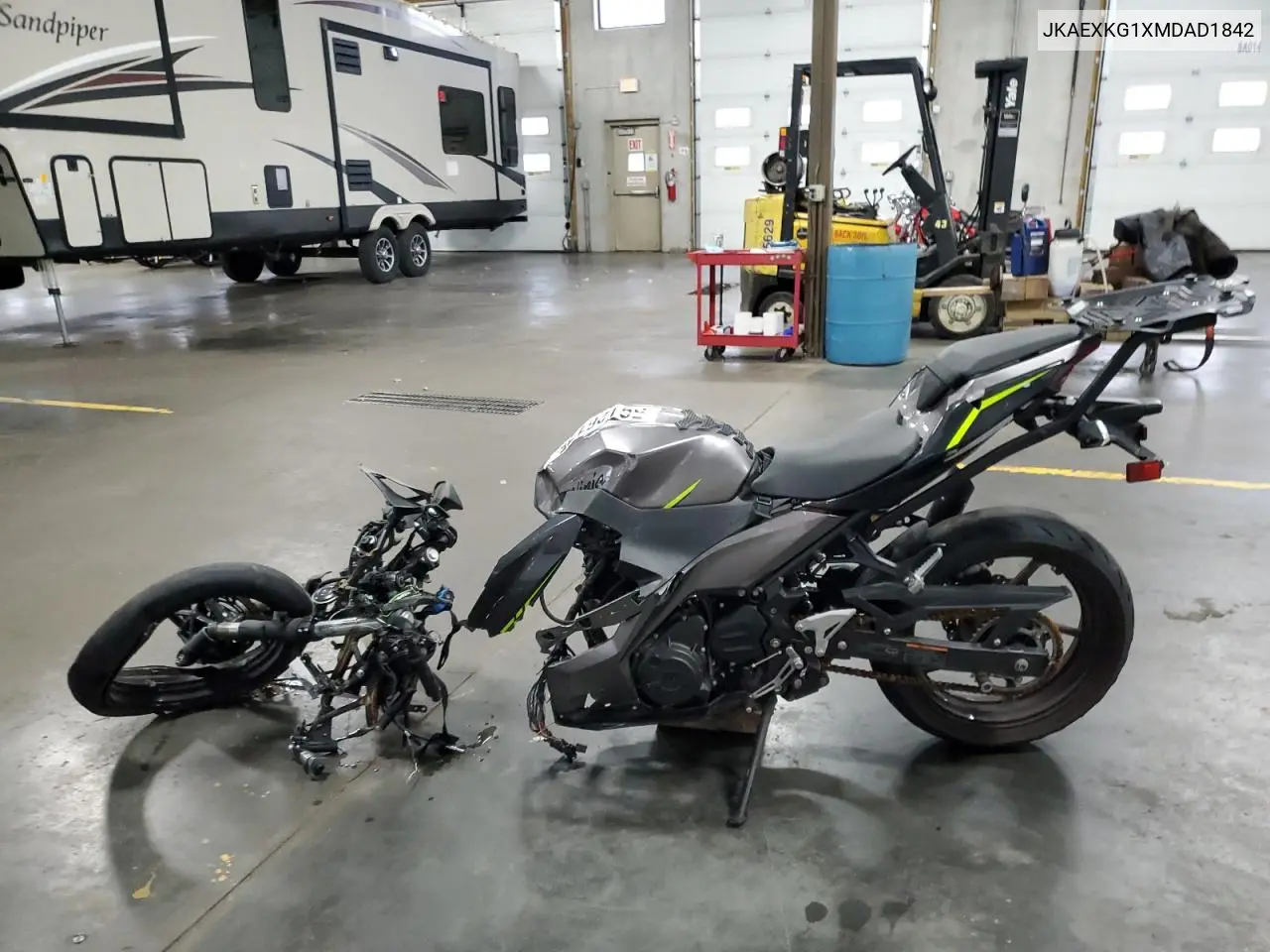 2021 Kawasaki Ex400 VIN: JKAEXKG1XMDAD1842 Lot: 59126175