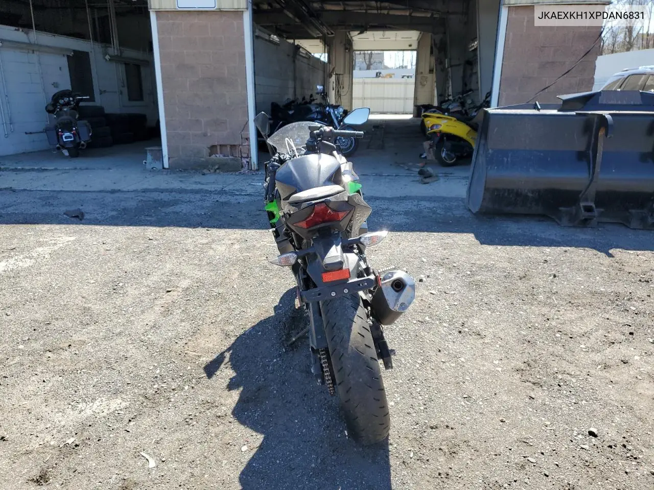 2023 Kawasaki Ex400 VIN: JKAEXKH1XPDAN6831 Lot: 52295265
