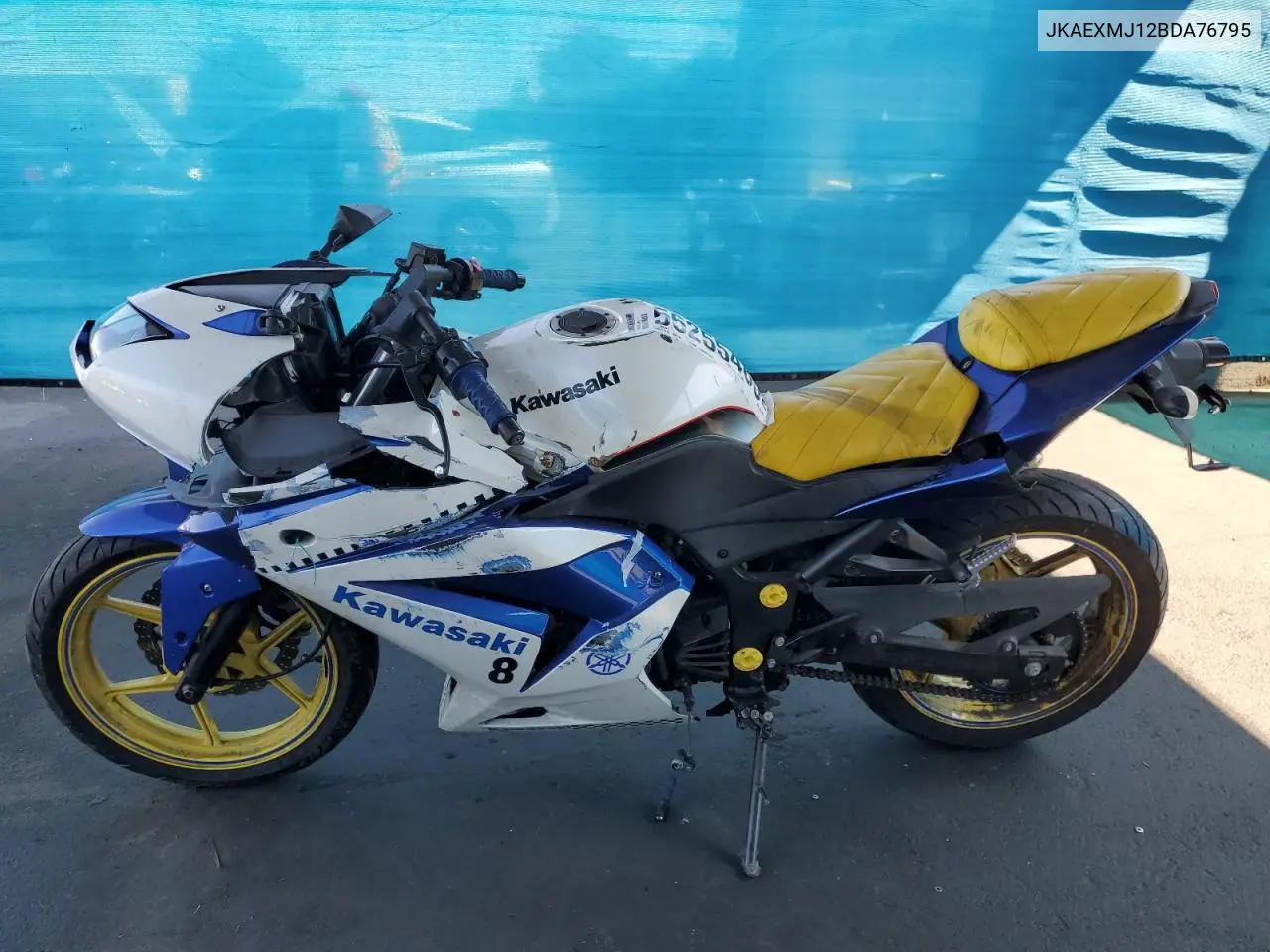 2011 Kawasaki Ex250 J VIN: JKAEXMJ12BDA76795 Lot: 56255485