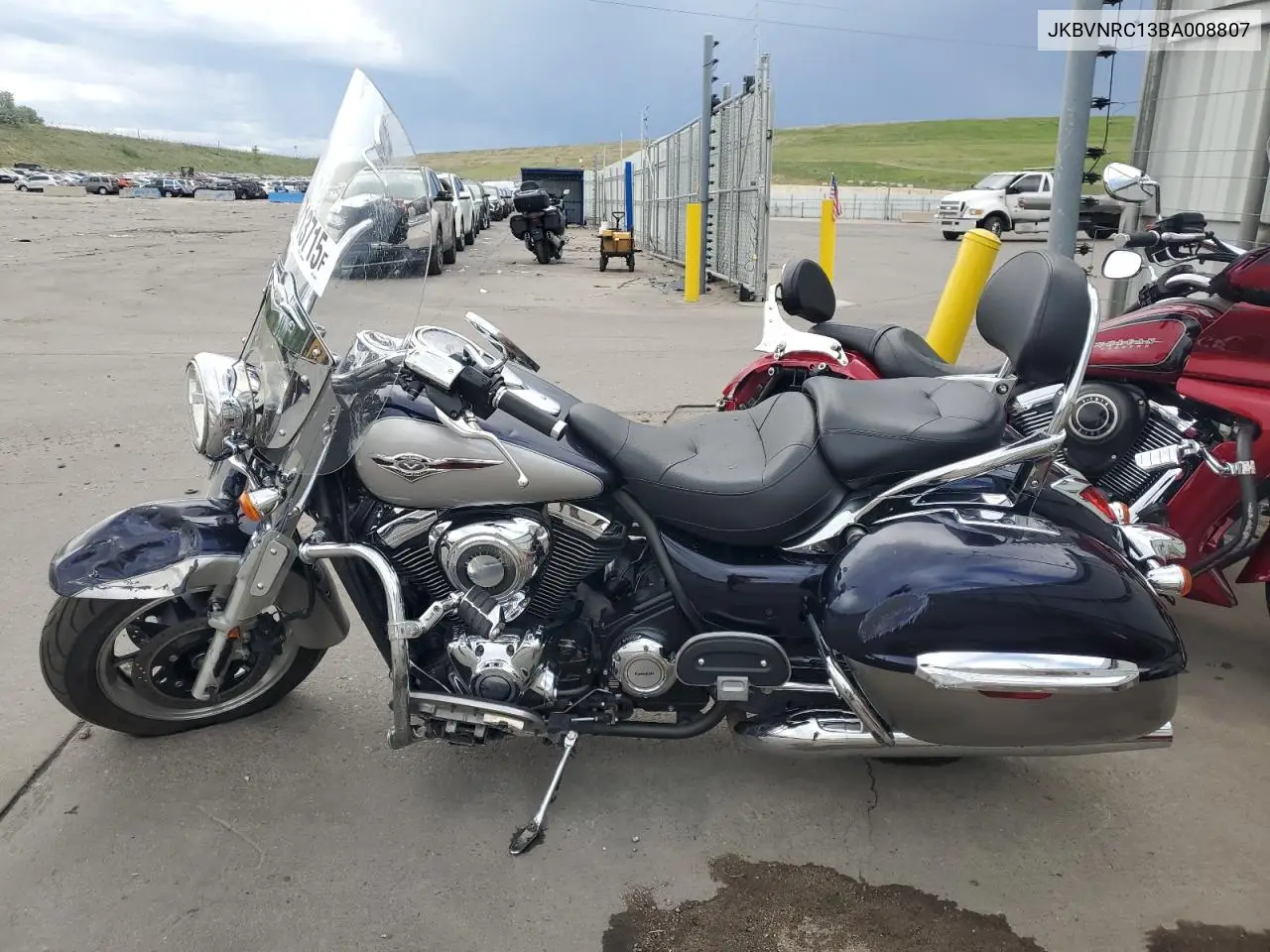 2011 Kawasaki Vn1700 C VIN: JKBVNRC13BA008807 Lot: 60713715