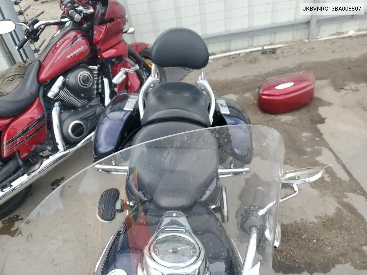 2011 Kawasaki Vn1700 C VIN: JKBVNRC13BA008807 Lot: 60713715