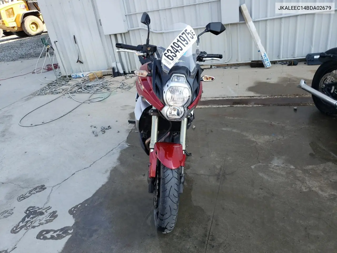 2011 Kawasaki Le650 C VIN: JKALEEC14BDA02679 Lot: 63491975