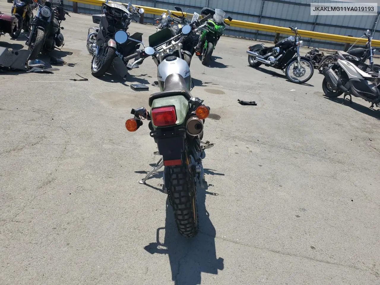 2000 Kawasaki Kl250 G VIN: JKAKLMG11YA019193 Lot: 58535355