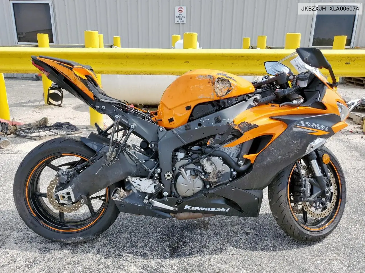 2020 Kawasaki Zx636 K VIN: JKBZXJH1XLA006074 Lot: 58707265