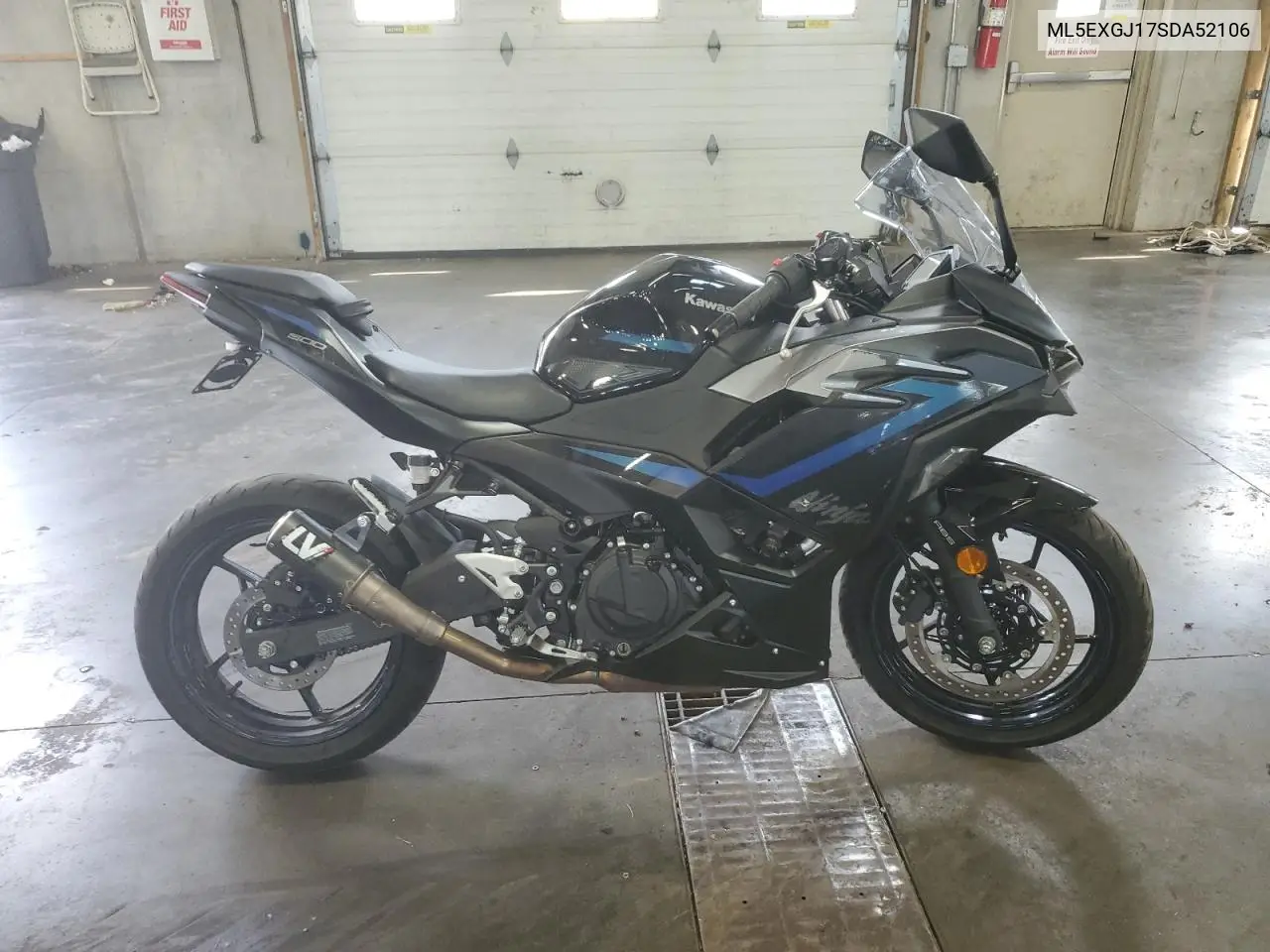 2025 Kawasaki Ex500 A VIN: ML5EXGJ17SDA52106 Lot: 63346055