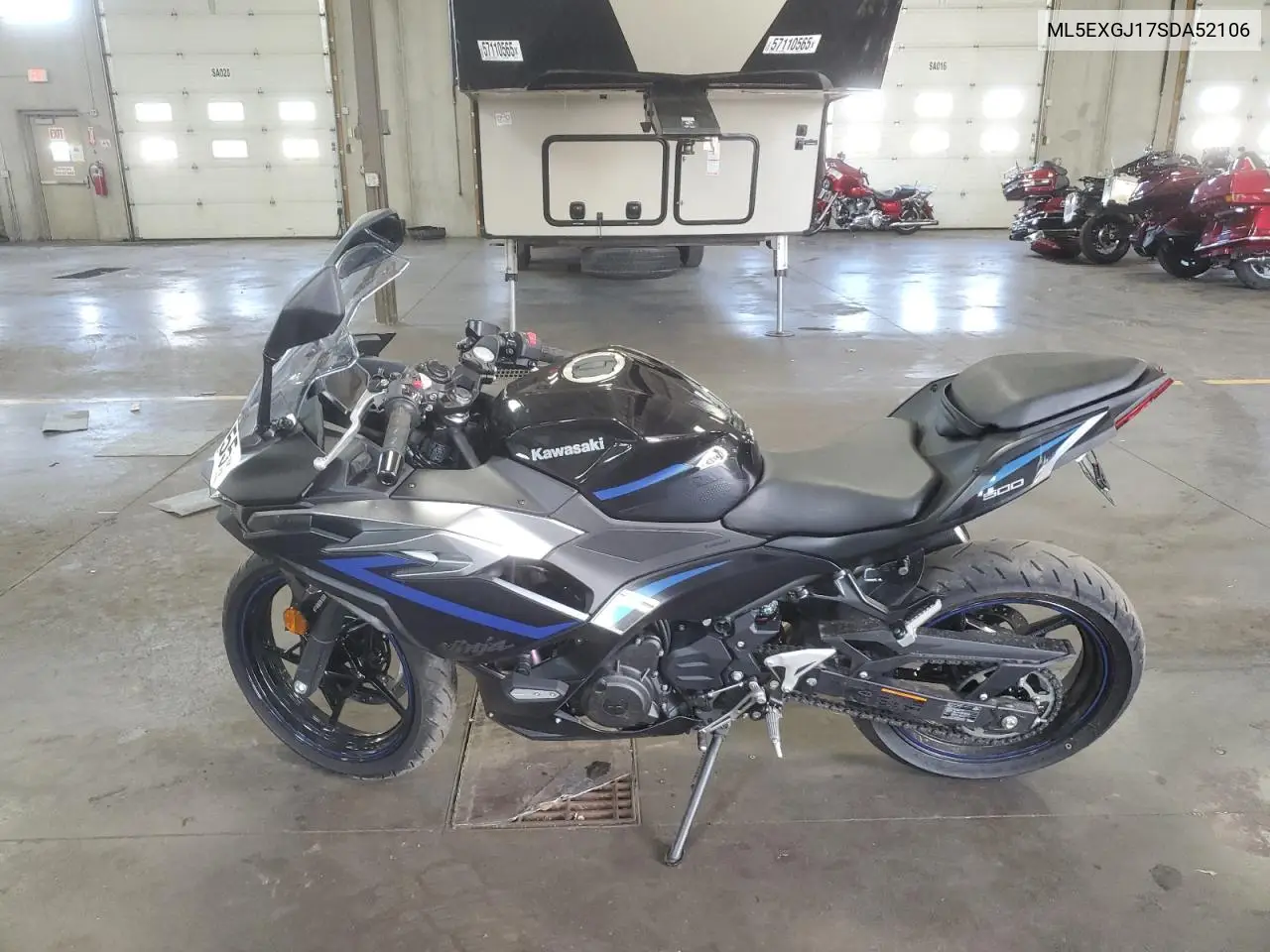 2025 Kawasaki Ex500 A VIN: ML5EXGJ17SDA52106 Lot: 63346055
