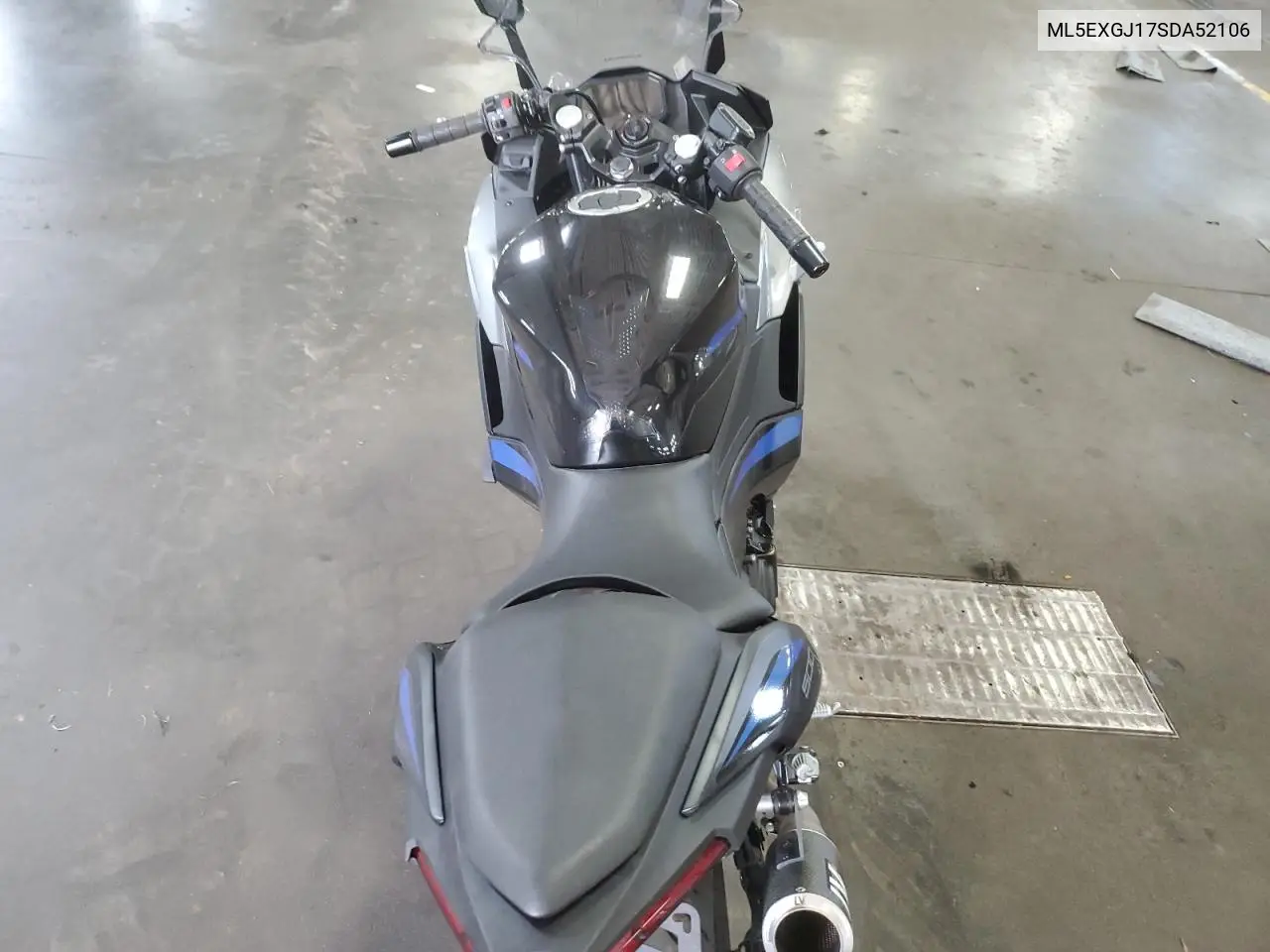 2025 Kawasaki Ex500 A VIN: ML5EXGJ17SDA52106 Lot: 63346055