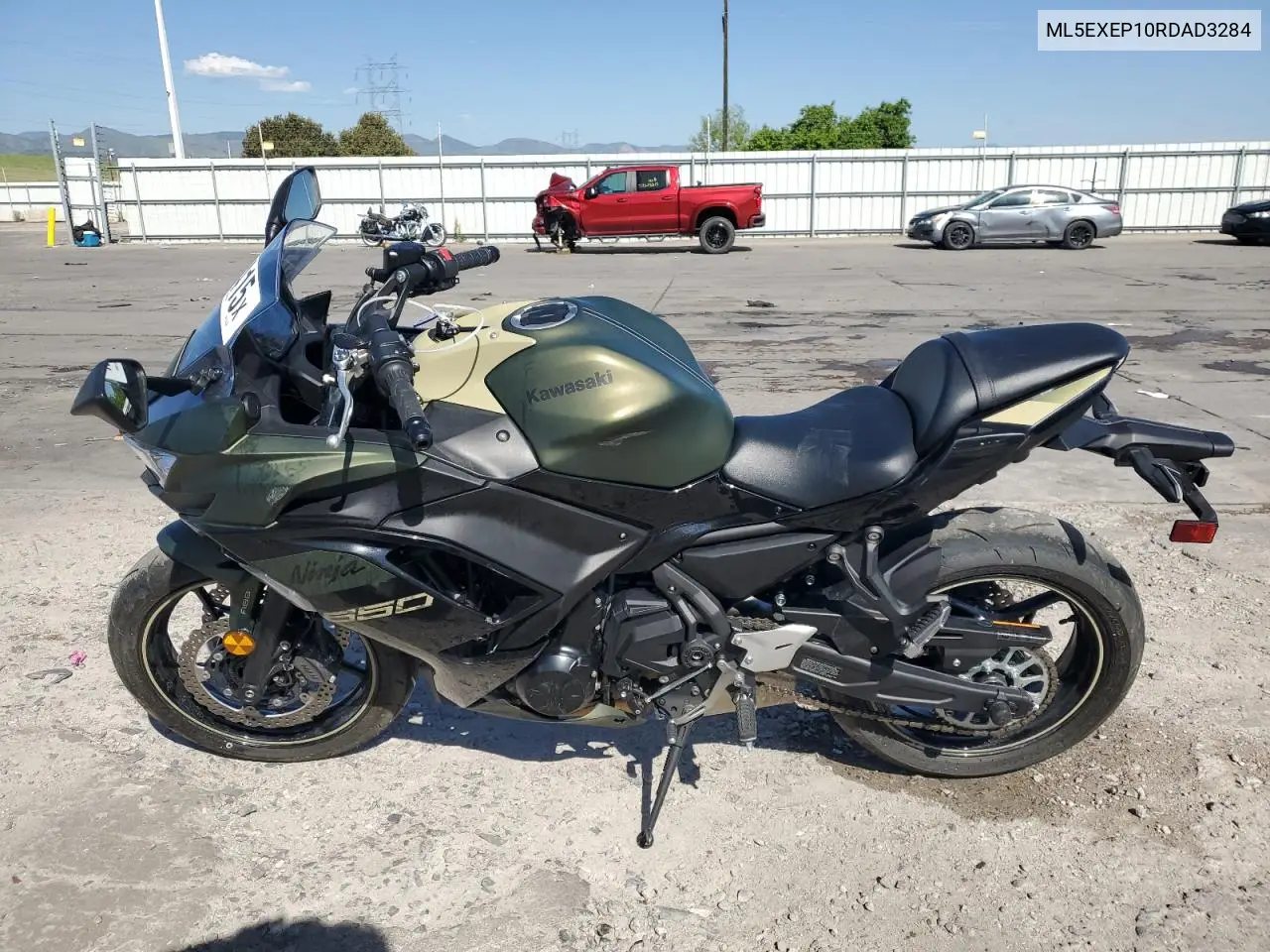 2024 Kawasaki Ex650 P VIN: ML5EXEP10RDAD3284 Lot: 57678415