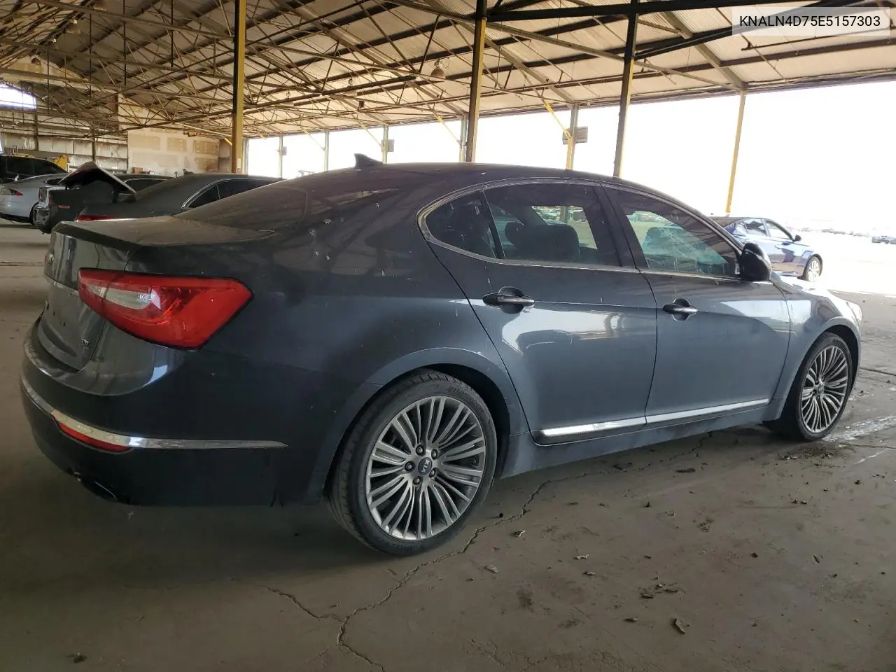 2014 Kia Cadenza Premium VIN: KNALN4D75E5157303 Lot: 56990495