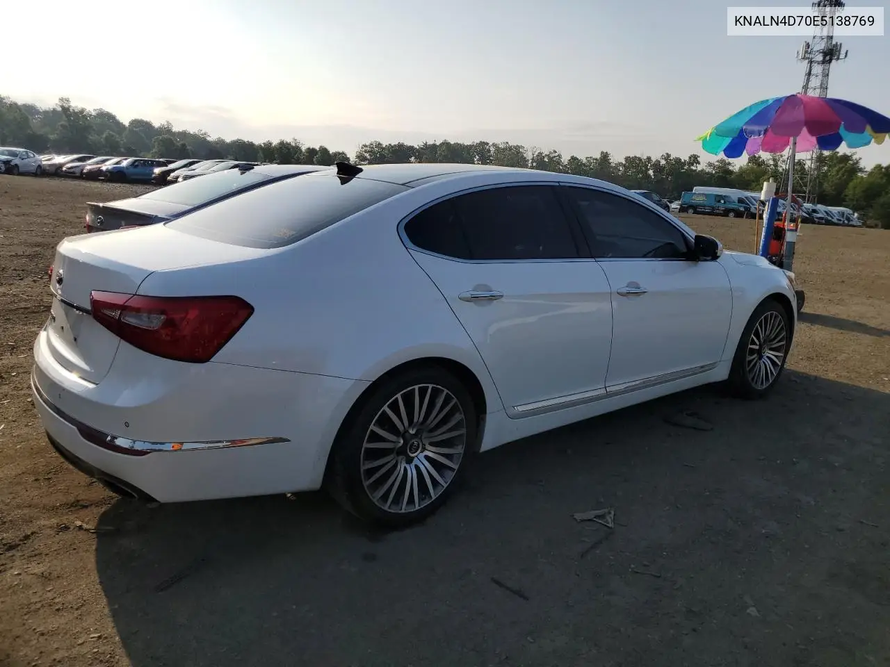 2014 Kia Cadenza Premium VIN: KNALN4D70E5138769 Lot: 59087025